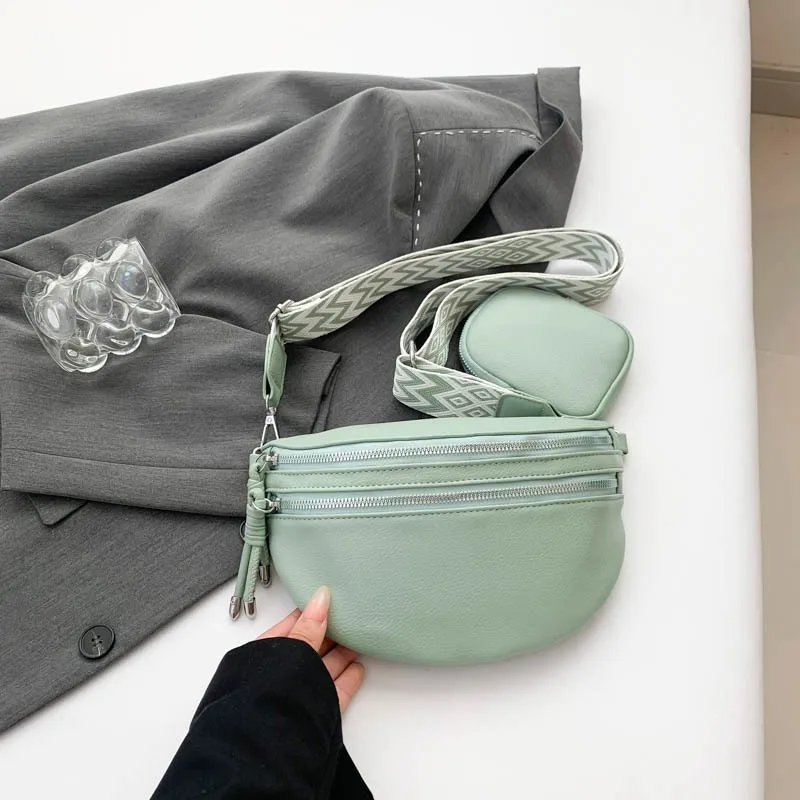 Trendy Solid Colour Soft PU Leather Fanny Packs For Women Large Capacity Waist Bag Ladies Crossbody Chest Bag 2025 Simple Design
Trendy Solid Colour Soft PU Leather Fanny Packs For Women Large Capacity Waist Bag Ladies Crossbody Chest Bag 2025 Simple Design