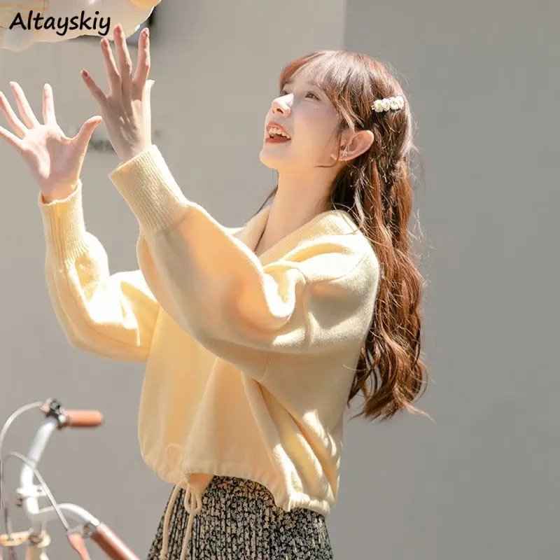 Pullovers Women Solid Lace Up Square Collar Loose Fit Short Sweet Girls Fashion Streetwear Chic Casual Korean Style Soft Preppy
Pullovers Women Solid Lace Up Square Collar Loose Fit Short Sweet Girls Fashion Streetwear Chic Casual Korean Style Soft Preppy