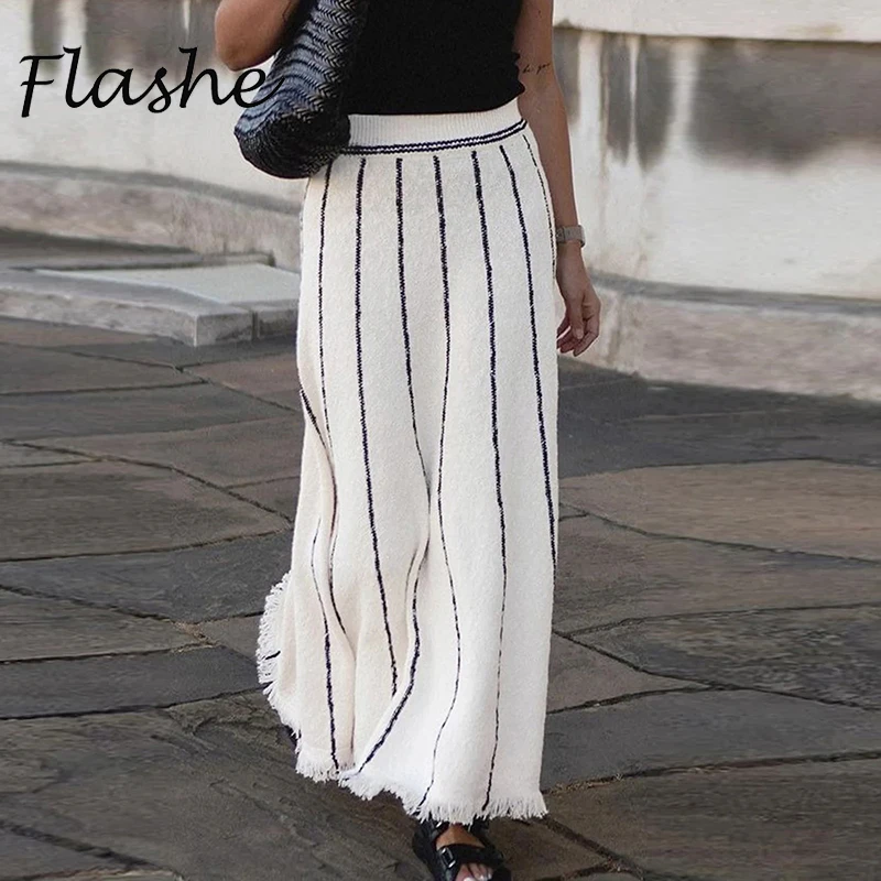 Autumn Winter Long Skirt Women Fashion High Waist Striped Print Knitted Skirts For Women Loose Vocation Skirts Dress
Autumn Winter Long Skirt Women Fashion High Waist Striped Print Knitted Skirts For Women Loose Vocation Skirts Dress