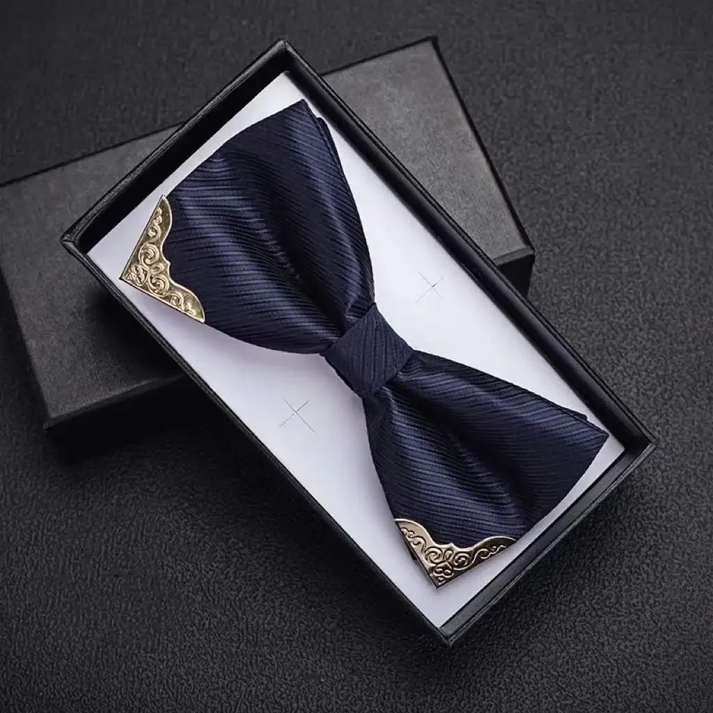 High end wedding, wedding, groom, best man, wine red British bow, solid color men's bow tie, formal suit trend
High end wedding, wedding, groom, best man, wine red British bow, solid color men's bow tie, formal suit trend