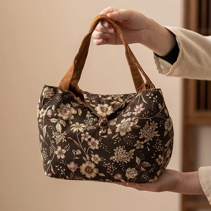 Flower Double-sided Travel Storage Bag,Outdoor Portable Retro Embroidered Handbag,Teapot Teacup Storage Bag,lunch Bags for Women
Flower Double-sided Travel Storage Bag,Outdoor Portable Retro Embroidered Handbag,Teapot Teacup Storage Bag,lunch Bags for Women