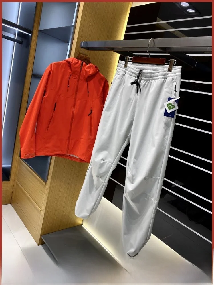 Уличные зимние новые мягкие мужские брюки-карго на подкладке Fce, тройные молодежные повседневные брюки из ткани, модные городские брюки
Уличные зимние новые мягкие мужские брюки-карго на подкладке Fce, тройные молодежные повседневные брюки из ткани, модные городские брюки