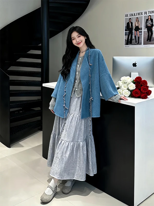 Свободный крой, синий корейский женский джет, осень-зима, простая универсальная крутая повседневная верхняя одежда, топ
Свободный крой, синий корейский женский джет, осень-зима, простая универсальная крутая повседневная верхняя одежда, топ