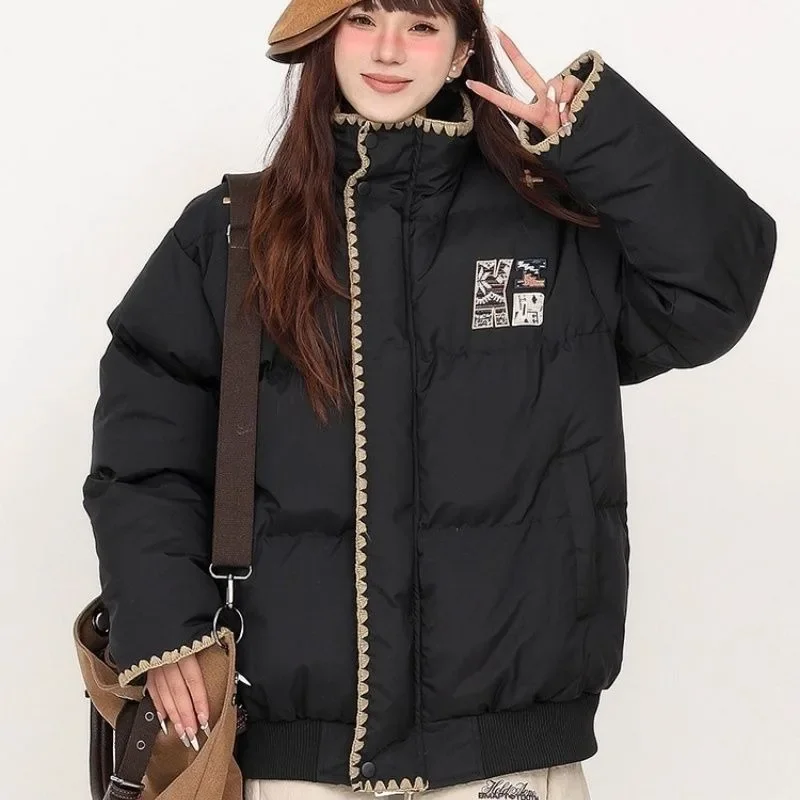 Хлопковая куртка с вышивкой в этническом стиле в стиле ретро, свободное зимнее пальто, утепленная хлопковая одежда для пары, наполненная полиэфирным волокном
Хлопковая куртка с вышивкой в этническом стиле в стиле ретро, свободное зимнее пальто, утепленная хлопковая одежда для пары, наполненная полиэфирным волокном