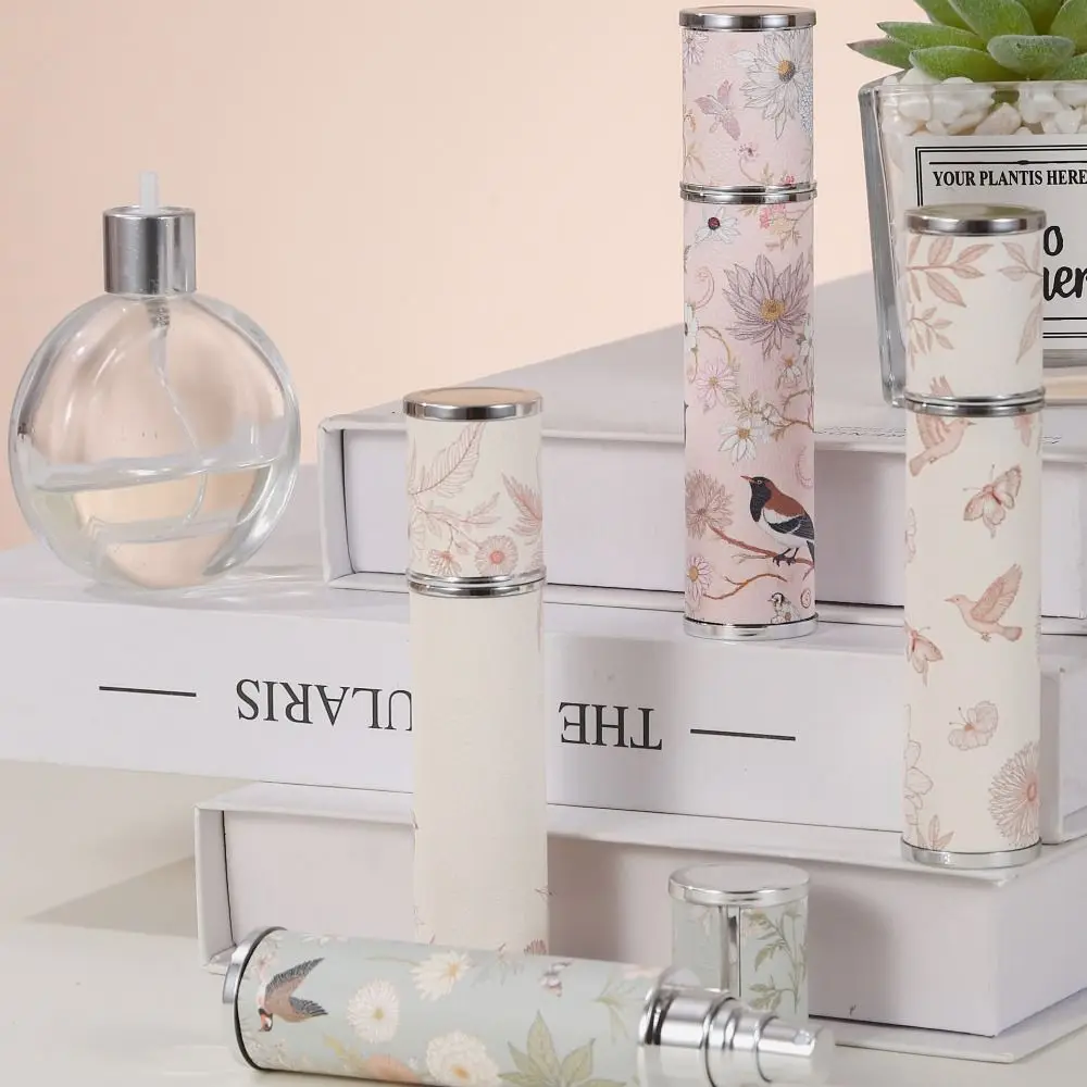 10ml Perfume Atomizer Leather Empty Cosmetic Containers Leak-proof Refillable Perfume Atomizer Bottle
10ml Perfume Atomizer Leather Empty Cosmetic Containers Leak-proof Refillable Perfume Atomizer Bottle