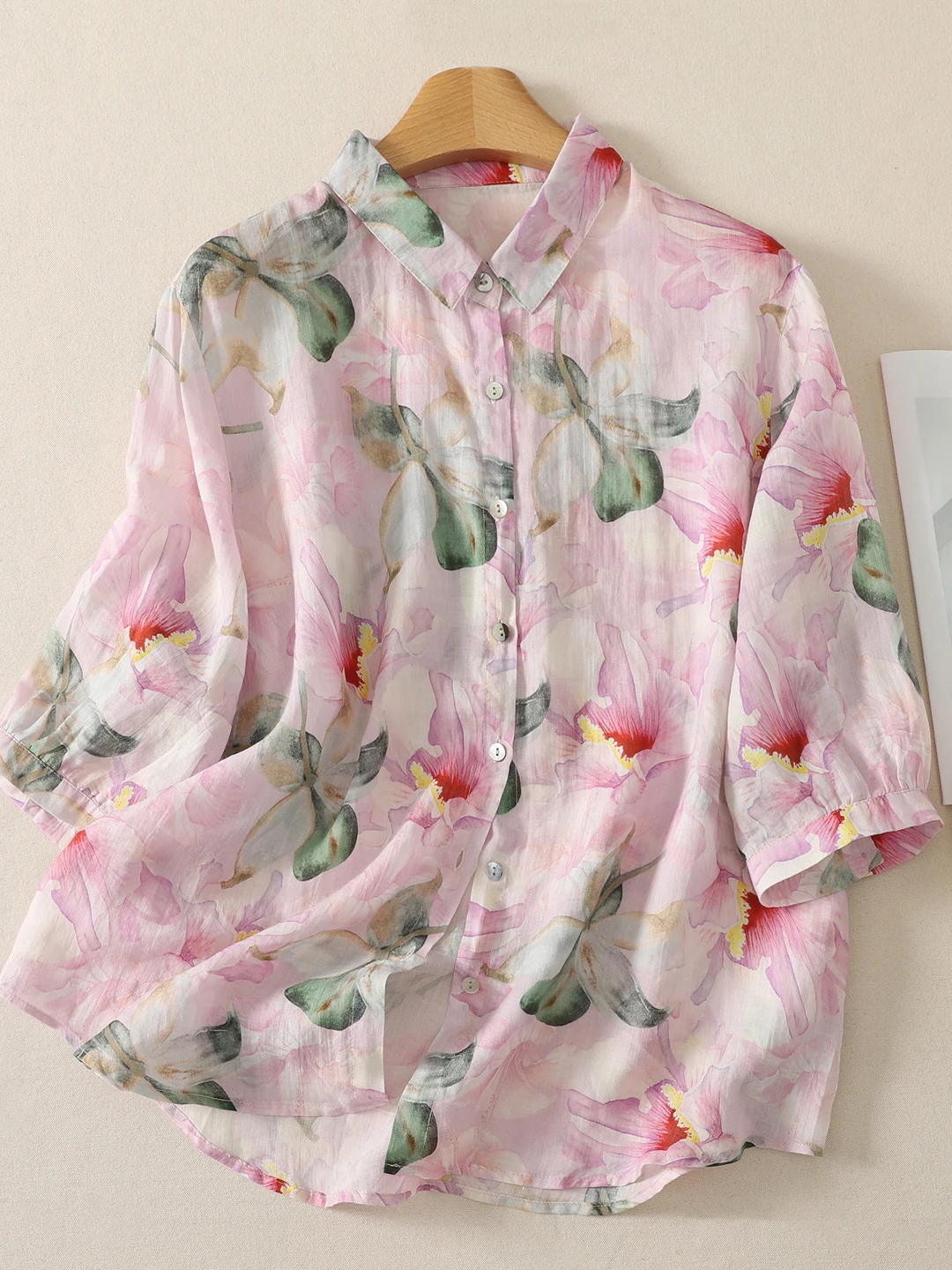 Loose Fit Printed Short Sleeve Shirt Casual Style Thin Summer Breathable Button up Top for Women Plant Floral Patterned
Loose Fit Printed Short Sleeve Shirt Casual Style Thin Summer Breathable Button up Top for Women Plant Floral Patterned