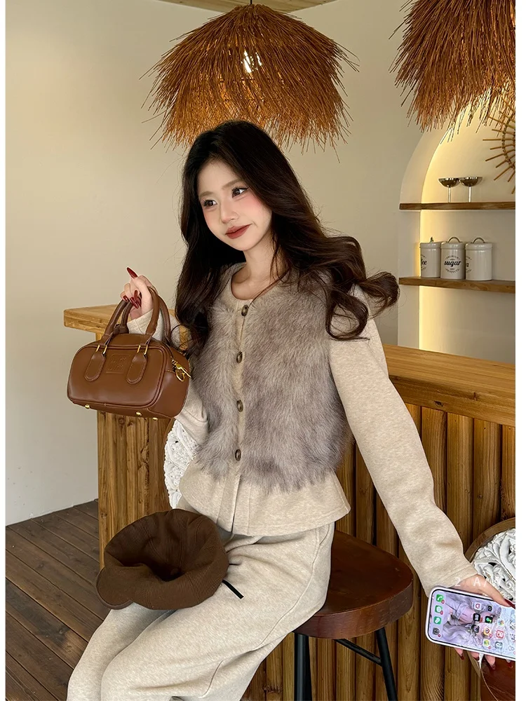 Plush Jacket Top And Wide Leg Pants Two Piece Set High Waist Loose Fit Winter Fashion Casual Wear Women's Ensemble
Plush Jacket Top And Wide Leg Pants Two Piece Set High Waist Loose Fit Winter Fashion Casual Wear Women's Ensemble