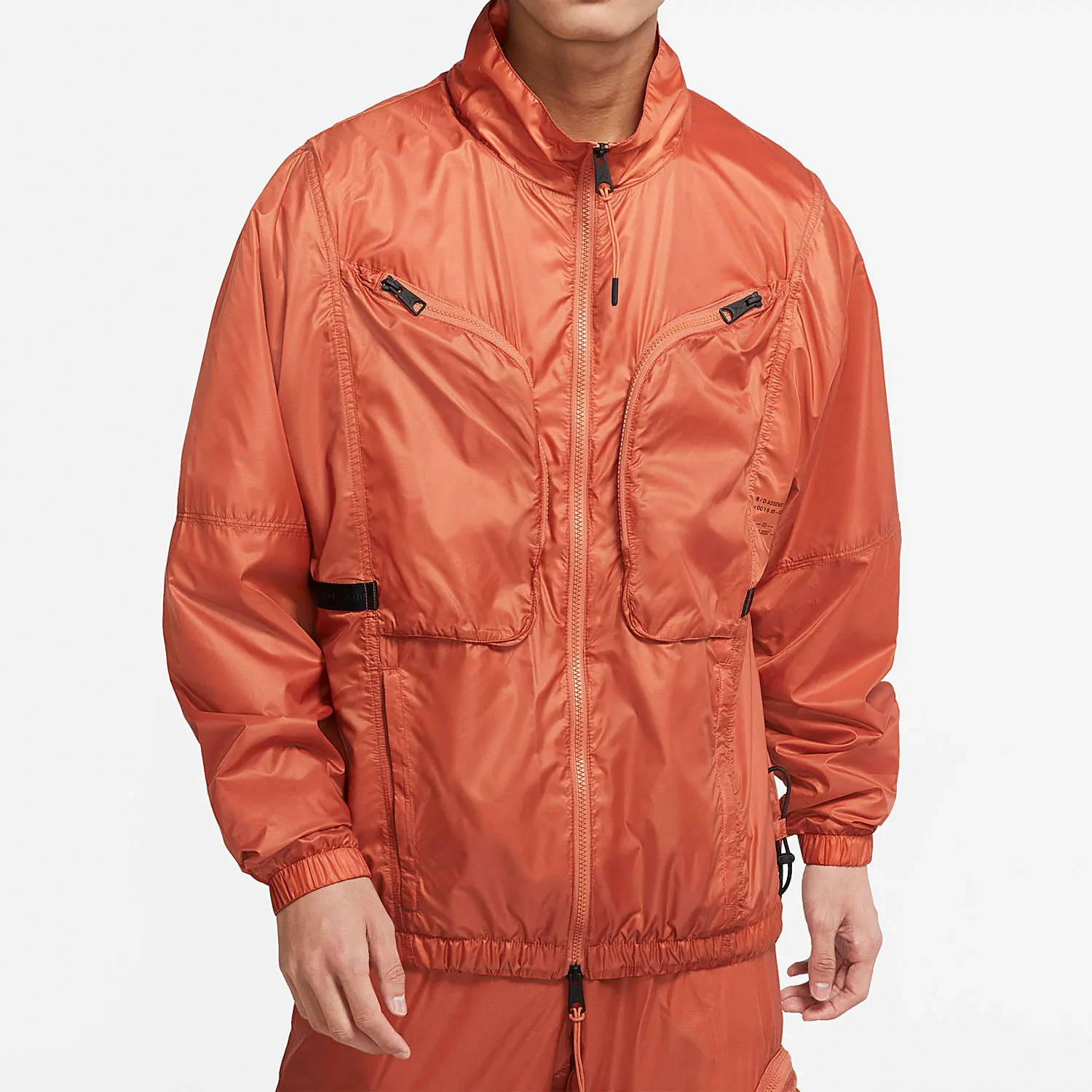 Оригинальная сезонная новая мужская теплая спортивная куртка Nike DM1864-872
Оригинальная сезонная новая мужская теплая спортивная куртка Nike DM1864-872