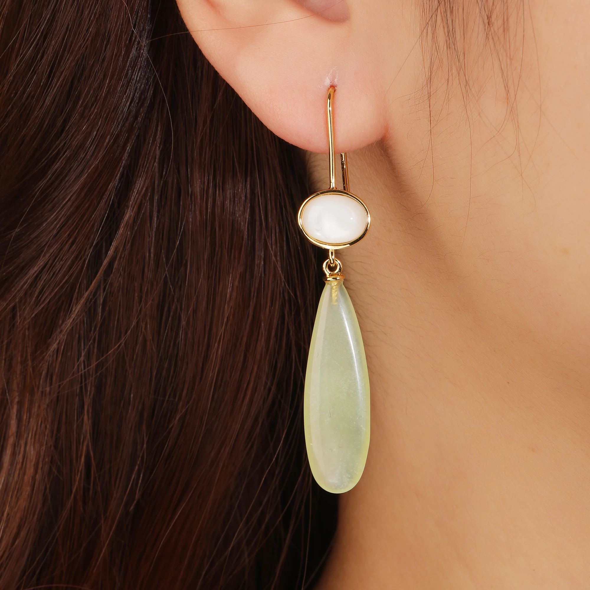 Exquisite 3 Mark Electroplating Fashion Dangle Earrings Natural Gemstone Pendant with Preserved Color 
Exquisite 3 Mark Electroplating Fashion Dangle Earrings Natural Gemstone Pendant with Preserved Color