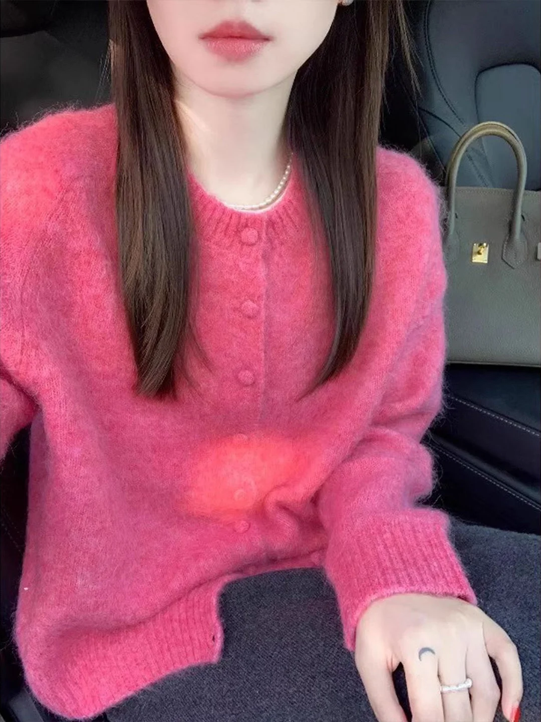 Romantic Style Knitted Cardigan Women's Autumn Winter Innerwear Outerwear Pink Sweater Coat Lazy High-End Top Fashionable Ver...
Romantic Style Knitted Cardigan Women's Autumn Winter Innerwear Outerwear Pink Sweater Coat Lazy High-End Top Fashionable Ver...