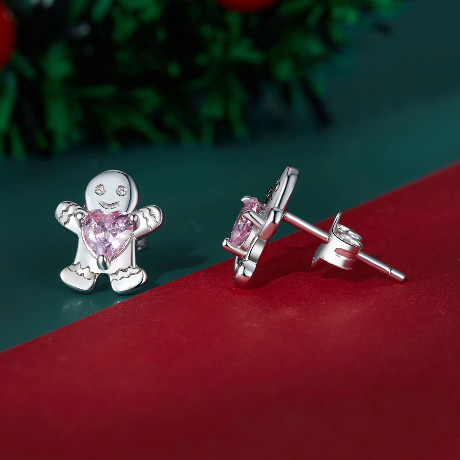 Christmas Gingersnap Man Stud Earrings Girl Cute Pink Heart Zircon S925 Sterling Silver Stud Earrings
Christmas Gingersnap Man Stud Earrings Girl Cute Pink Heart Zircon S925 Sterling Silver Stud Earrings