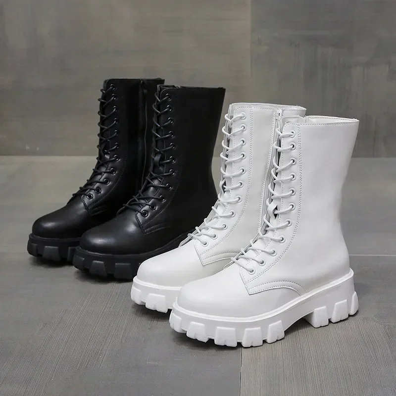 Retro Motorcycle Boots for Women Knight Boots New Chunky Platform Punk Boots Round Toe Women Lace Up Mid Calf Shoes Thick Bottom
Retro Motorcycle Boots for Women Knight Boots New Chunky Platform Punk Boots Round Toe Women Lace Up Mid Calf Shoes Thick Bottom