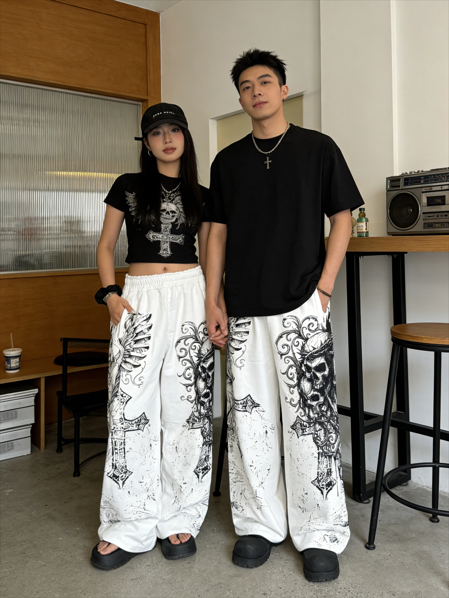 Gothic White Skull Casual Pants Mens American Retro Punk Dark Jogging Pants Harajuku Trend Sweatpants
Gothic White Skull Casual Pants Mens American Retro Punk Dark Jogging Pants Harajuku Trend Sweatpants
