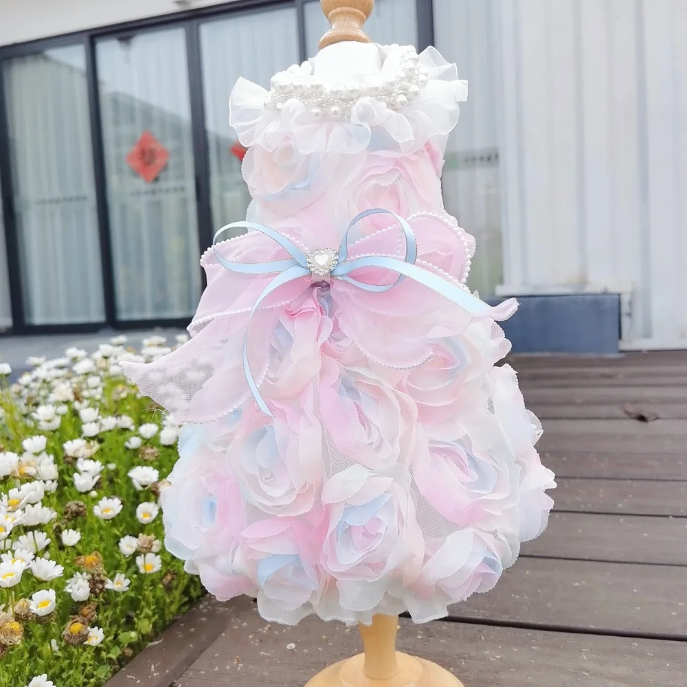 Handmade Dog Dress Pet Clothes Luxury 3D Flowers Chiffon Bud Skirt Pearl Collar 3 Colors Party Holiday Birthday Poodle One Piece
Handmade Dog Dress Pet Clothes Luxury 3D Flowers Chiffon Bud Skirt Pearl Collar 3 Colors Party Holiday Birthday Poodle One Piece