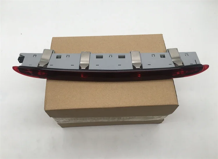 China Brand Figzero Rear Bumper High Mount Stop Lamp For Mercedes Benz W164 ML300 ML350 ML500
China Brand Figzero Rear Bumper High Mount Stop Lamp For Mercedes Benz W164 ML300 ML350 ML500
