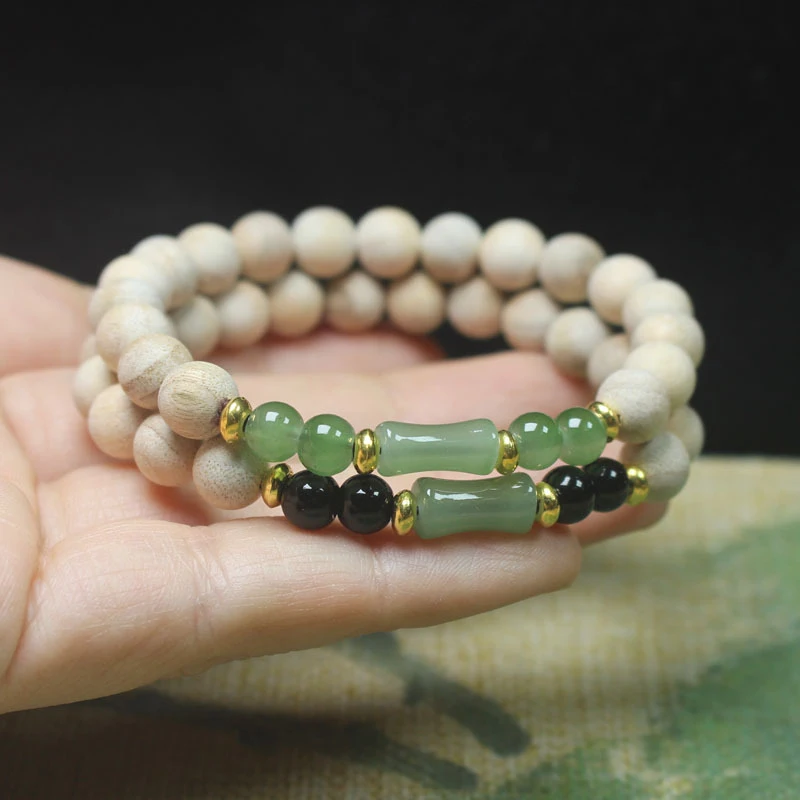 Camphor wood 8mm Buddhist bead with a fresh fragrance, Chinese style bamboo knot couple's bracelet, cultural and artist
Camphor wood 8mm Buddhist bead with a fresh fragrance, Chinese style bamboo knot couple's bracelet, cultural and artist