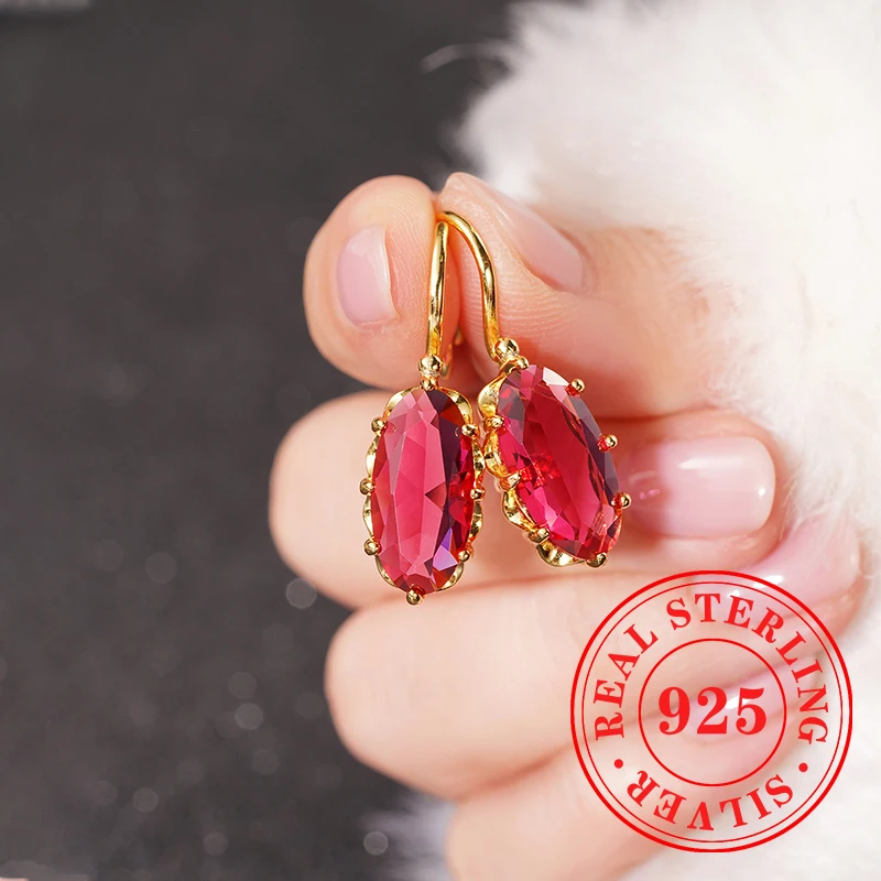 Huitan Dazzling Red Cubic Zircon Hoop Earrings for Women 925 Sterling Silver Delicate Graceful Accessories Festival Party Gifts
Huitan Dazzling Red Cubic Zircon Hoop Earrings for Women 925 Sterling Silver Delicate Graceful Accessories Festival Party Gifts