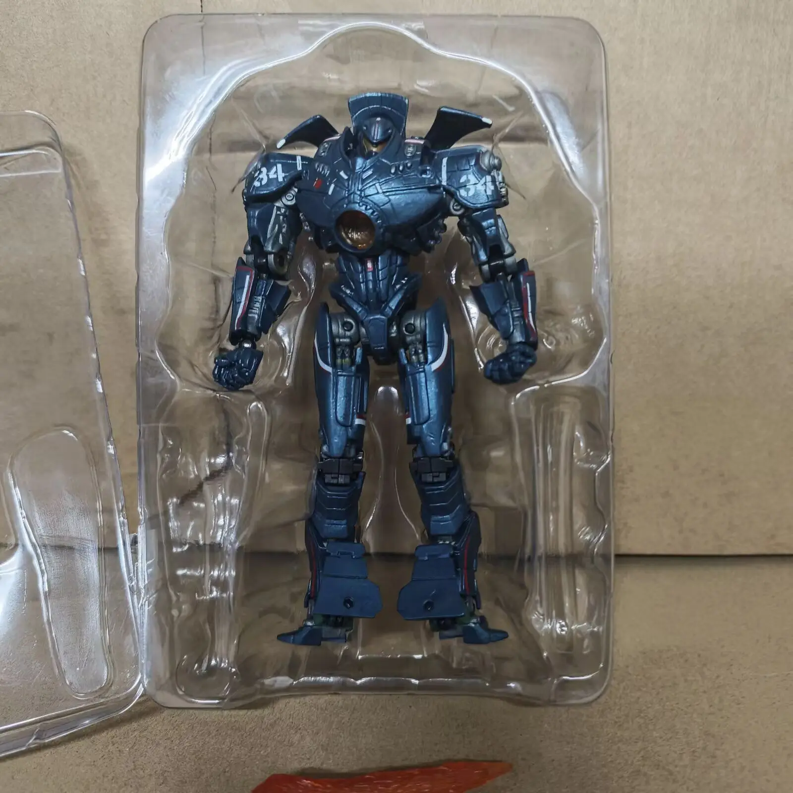 A Box Set of Movable Pendulum Model Figures From The Anime Pacific Rim 2: Dangerous Revenge Mecha Wanderer
A Box Set of Movable Pendulum Model Figures From The Anime Pacific Rim 2: Dangerous Revenge Mecha Wanderer