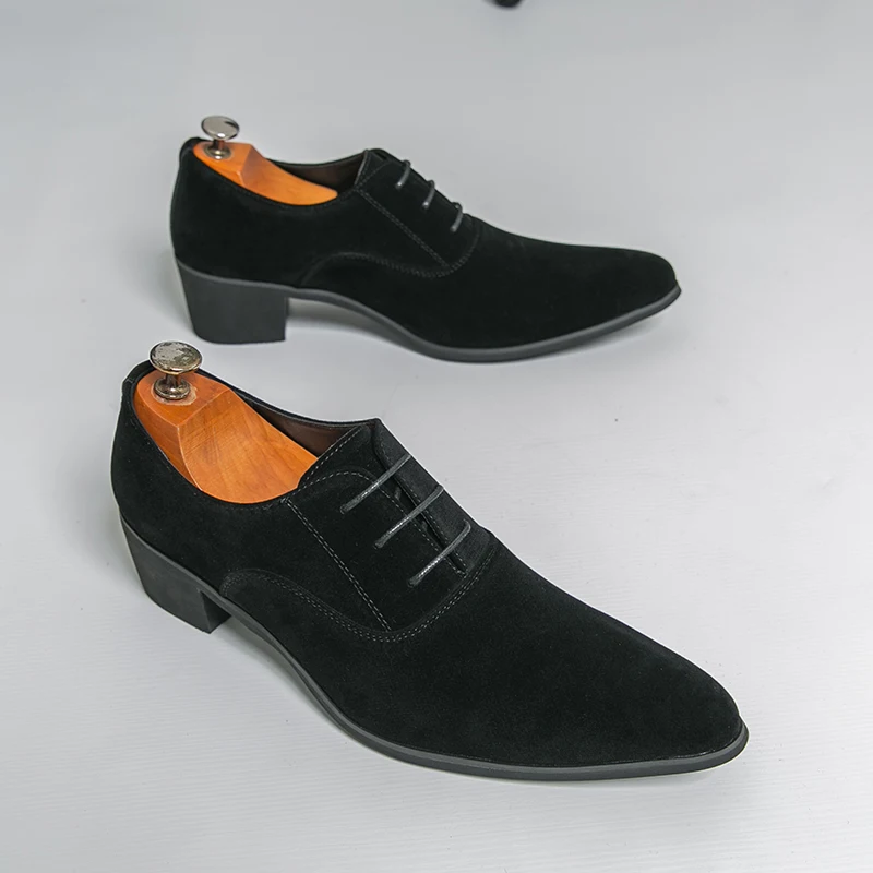 Brand New Men's High Heels Frosted Business Lace Up Pointed Leather Shoes Fashionable Spring Height Increasing Banquet Shoes
Brand New Men's High Heels Frosted Business Lace Up Pointed Leather Shoes Fashionable Spring Height Increasing Banquet Shoes