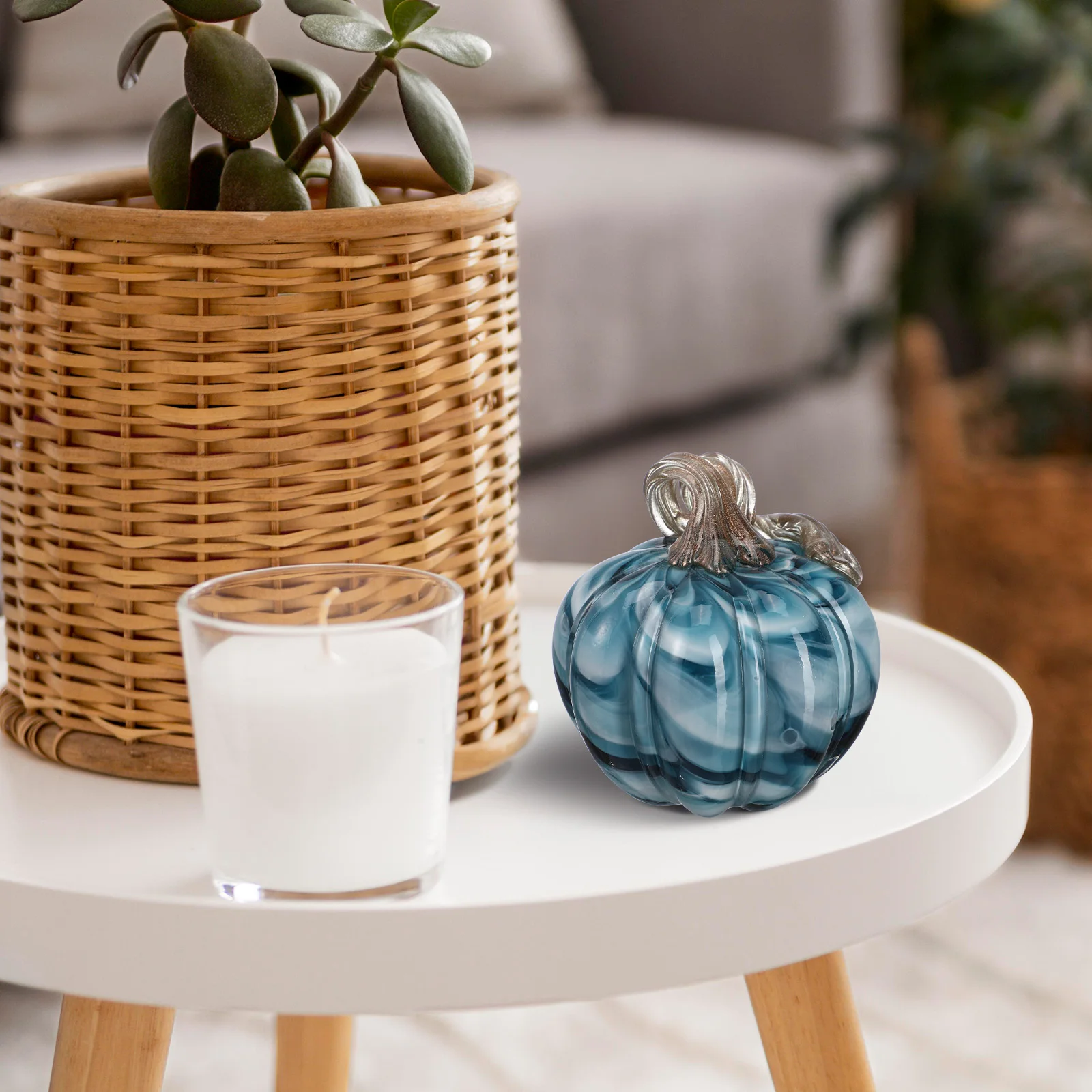 Exquisite Glass Pumpkin Decor Artistic Desktop Ornament for Living Room Bedroom Tabletop Decoration Pumpkin Adornment
Exquisite Glass Pumpkin Decor Artistic Desktop Ornament for Living Room Bedroom Tabletop Decoration Pumpkin Adornment