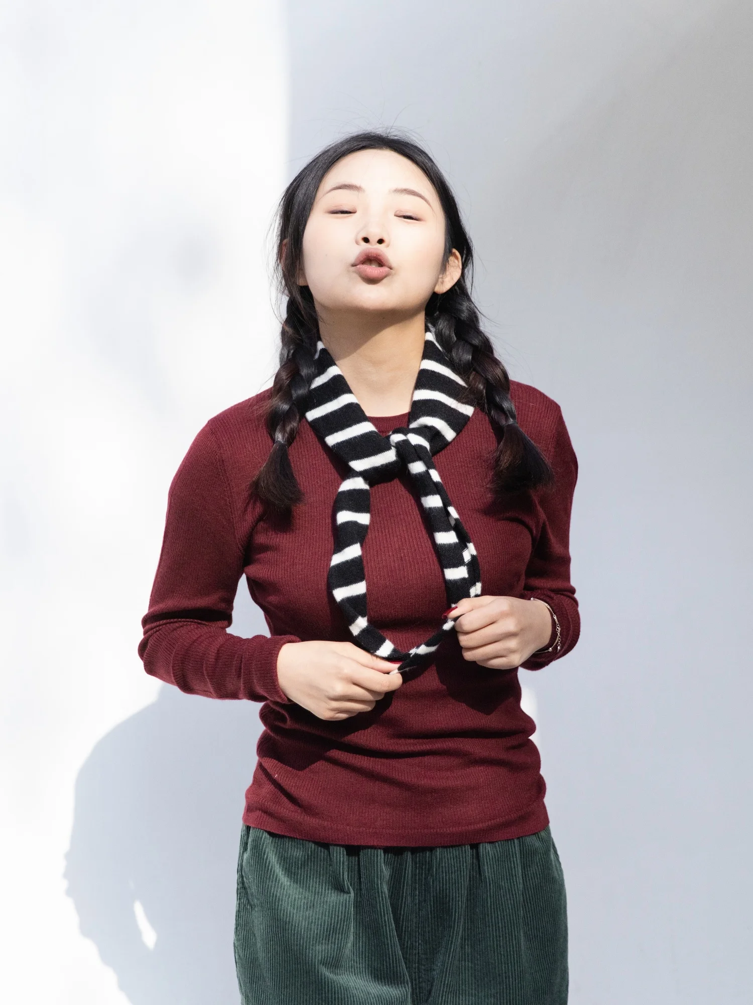 Women's Long Sve Woolen Knitted irt Slim Fit Base Layer Top Vintage Sle Soft Polyester Blend Winter Faion Inner Wear
Women's Long Sve Woolen Knitted irt Slim Fit Base Layer Top Vintage Sle Soft Polyester Blend Winter Faion Inner Wear