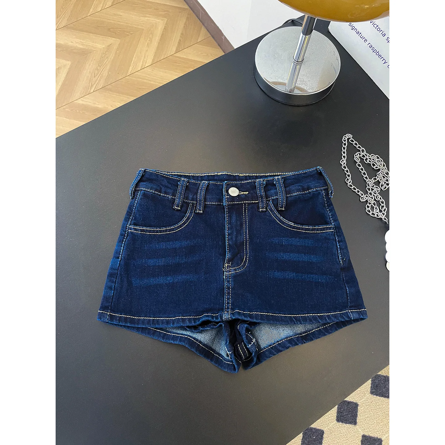 Spice Girl Sexy Low-rise Denim Skirt Women's Summer Slim-fitting A-word Elastic Hip-wrapped Culottes Mini Skirt
Spice Girl Sexy Low-rise Denim Skirt Women's Summer Slim-fitting A-word Elastic Hip-wrapped Culottes Mini Skirt
