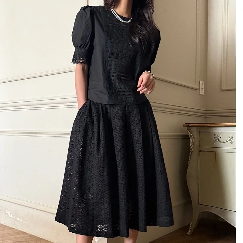 Korean Style High Waist Hollow out Bubble Sleeve Shirt And Half Skirt Two Piece Set Summer Fashion Women's Clothing
Korean Style High Waist Hollow out Bubble Sleeve Shirt And Half Skirt Two Piece Set Summer Fashion Women's Clothing