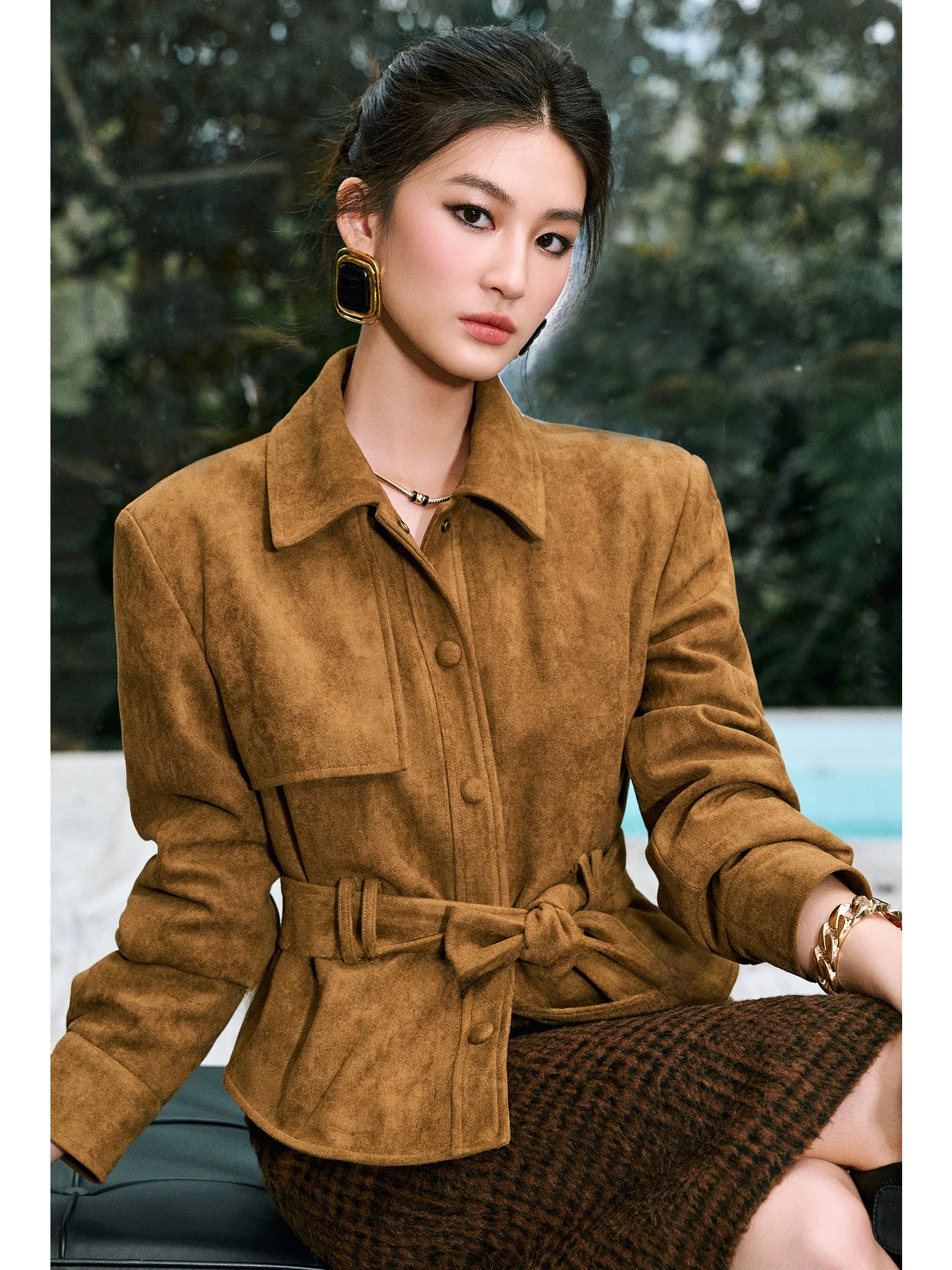 Женское пальто WANGXO из матовой замши с легким наполнителем из белого пуха, с отложным воротником, в стиле ретро, теплое, с длинными рукавами
Женское пальто WANGXO из матовой замши с легким наполнителем из белого пуха, с отложным воротником, в стиле ретро, теплое, с длинными рукавами