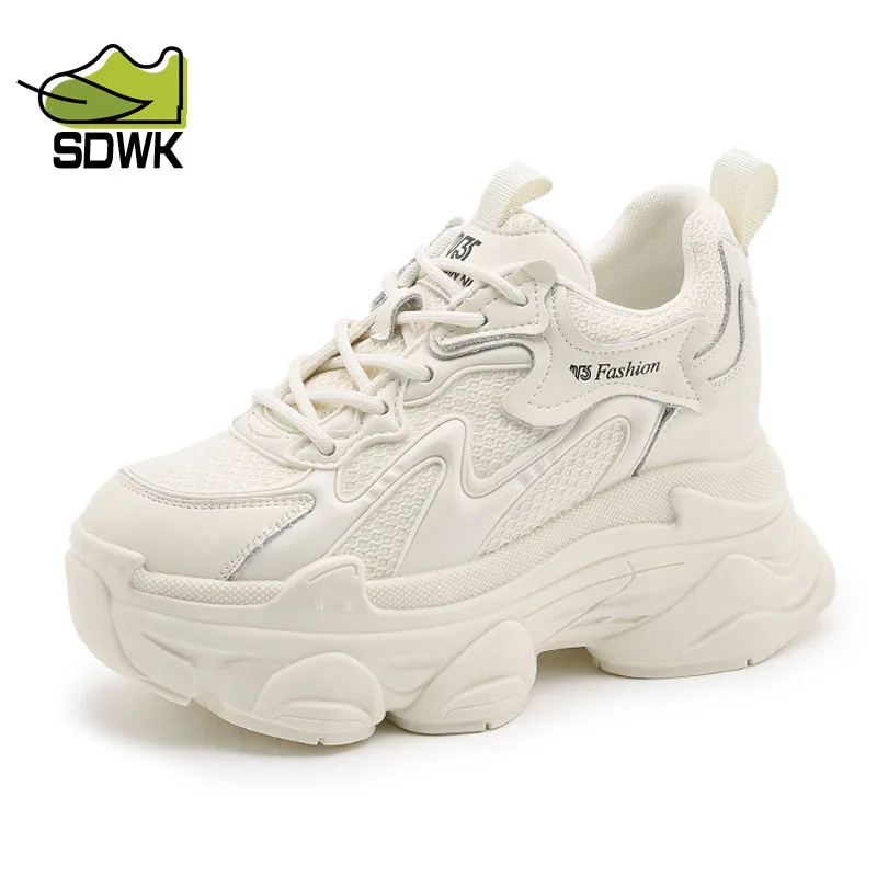SDWK High Platform Women Sneakers Autumn Fashion Cow Leather Breathable Outdoor Vulcanized Shoes Hidden Heels Sneaker QA024
SDWK High Platform Women Sneakers Autumn Fashion Cow Leather Breathable Outdoor Vulcanized Shoes Hidden Heels Sneaker QA024