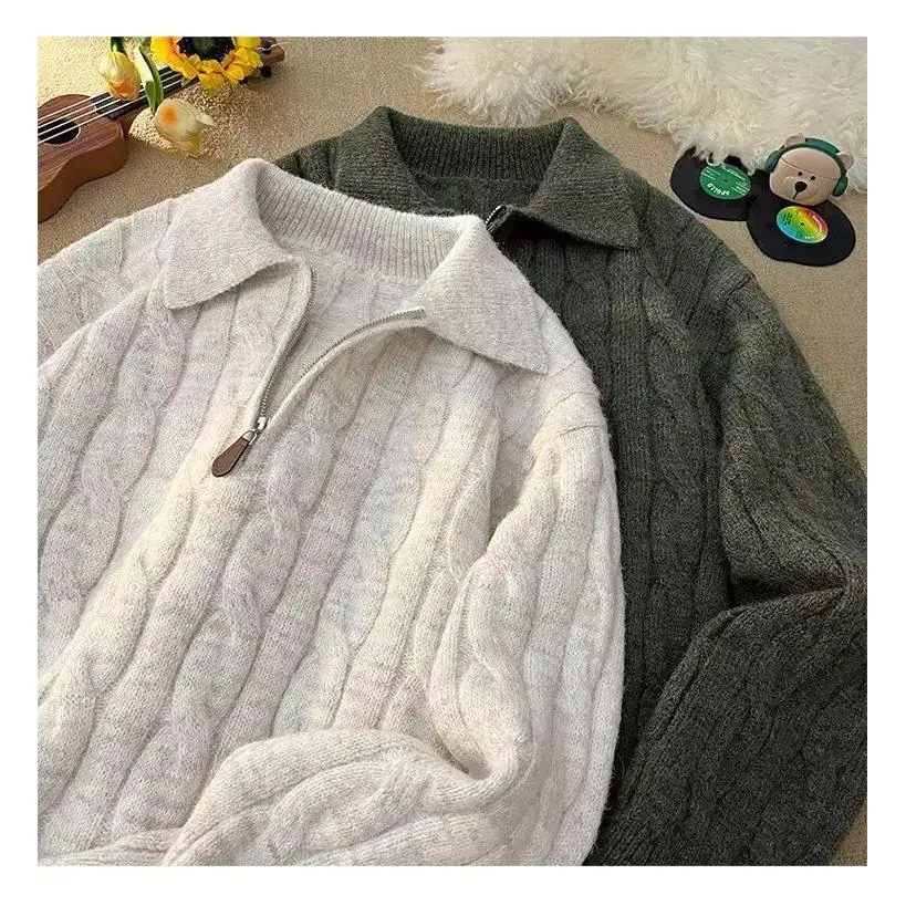 Мужской свободный свитер крупной вязки, осенне-зимний, повседневный, с узором косы, однотонный, универсальный, для пар, в корейском стиле
Мужской свободный свитер крупной вязки, осенне-зимний, повседневный, с узором косы, однотонный, универсальный, для пар, в корейском стиле