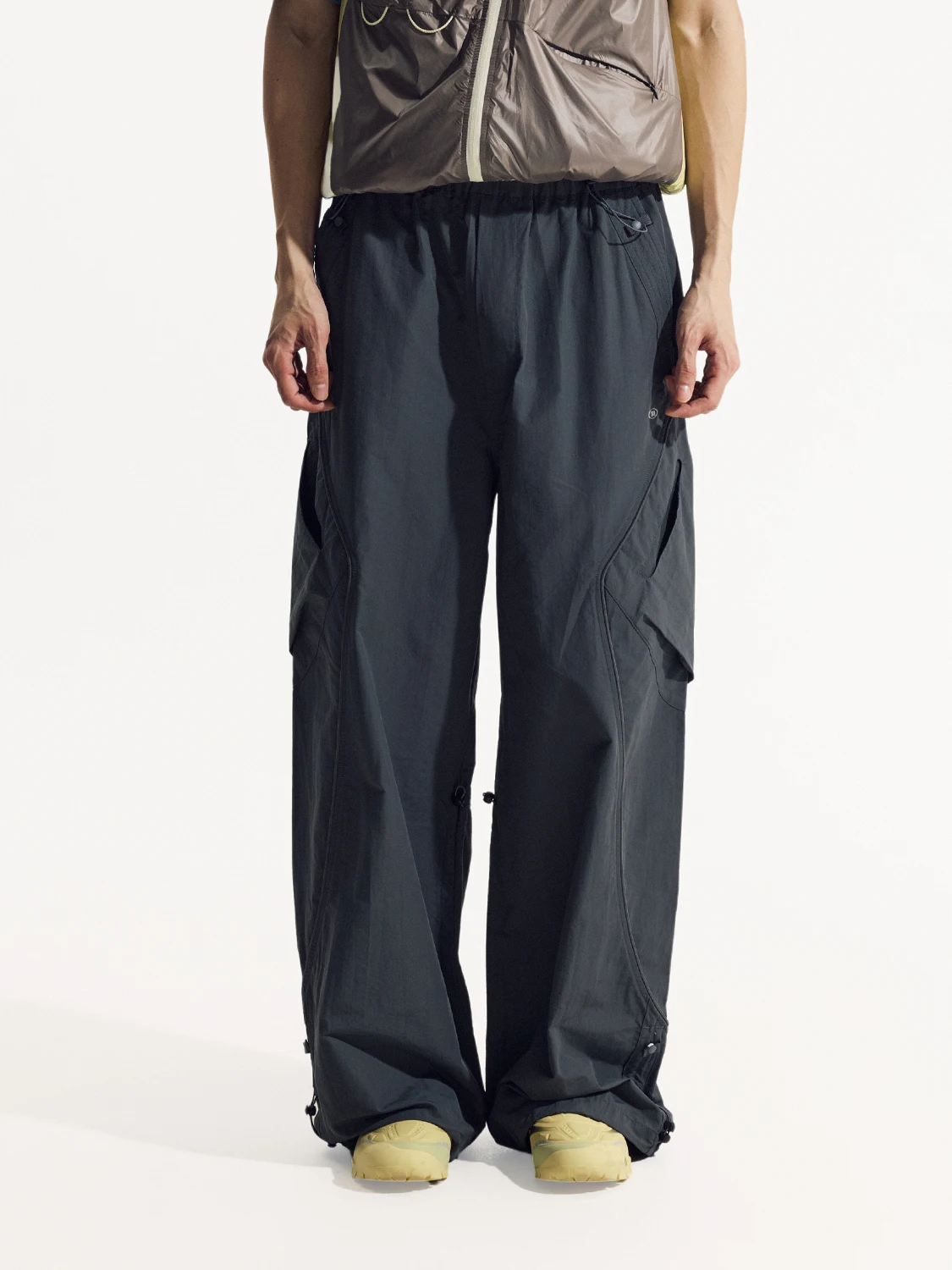 NORYBRAND Outdoor Sports Climbing Pants Thin Deformable Large ket Casual Long Trousers for Youth Everyday Wear 
NORYBRAND Outdoor Sports Climbing Pants Thin Deformable Large ket Casual Long Trousers for Youth Everyday Wear