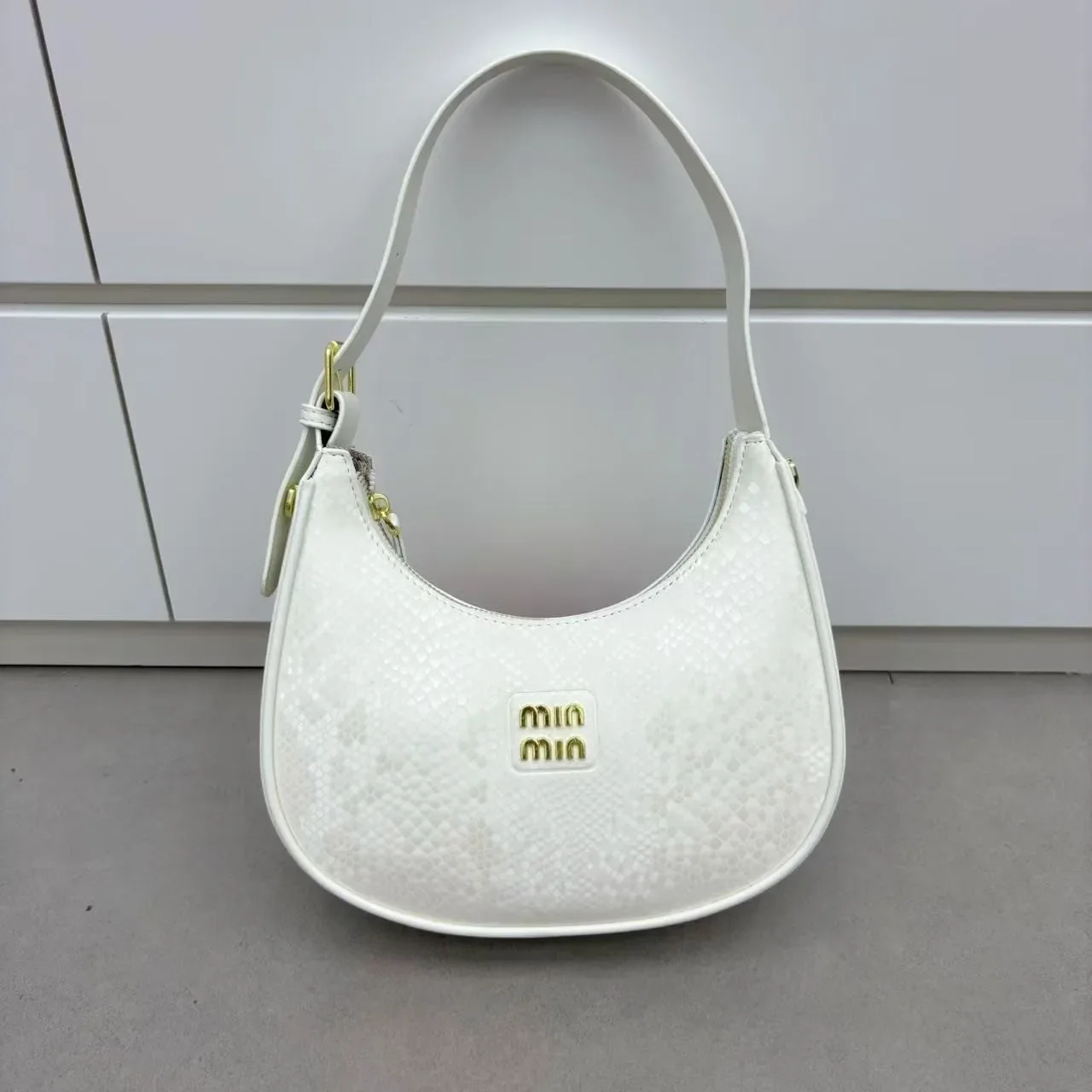 Best Superstar Show Minimalist Tote Bag For Women Business Casual With Elegant Design And Large Capacity
Best Superstar Show Minimalist Tote Bag For Women Business Casual With Elegant Design And Large Capacity