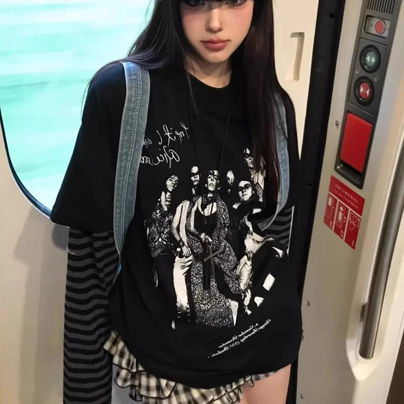 Subculture Patchwork striped long sleeved shirt vintage punk Loose tee sweetheart y2k 90s band gothic t-shirt girls Harajuku Top
Subculture Patchwork striped long sleeved shirt vintage punk Loose tee sweetheart y2k 90s band gothic t-shirt girls Harajuku Top