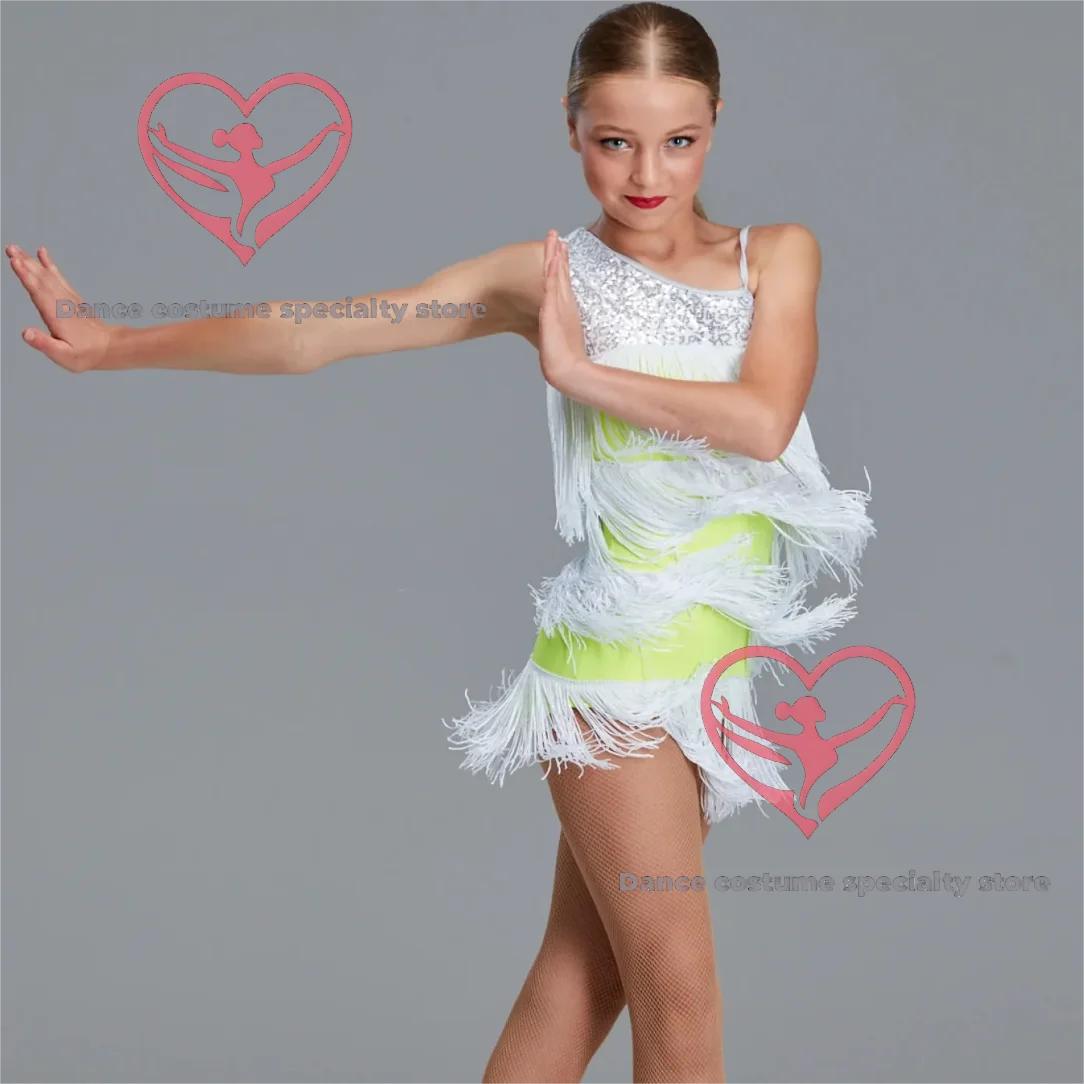 White elastic and elegant lemon spandex long-sleeve bodysuit with a double-layered circular skirt dance costume
White elastic and elegant lemon spandex long-sleeve bodysuit with a double-layered circular skirt dance costume