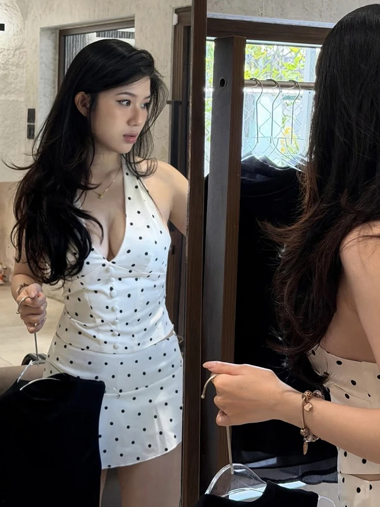 Kliou Y2K Sweet Style 2 Piece Set Woman Polka Dot Print Halter Low-Neck Single-Breasted Tank Tops+Puffy Mini Skirts Elegant Suit
Kliou Y2K Sweet Style 2 Piece Set Woman Polka Dot Print Halter Low-Neck Single-Breasted Tank Tops+Puffy Mini Skirts Elegant Suit