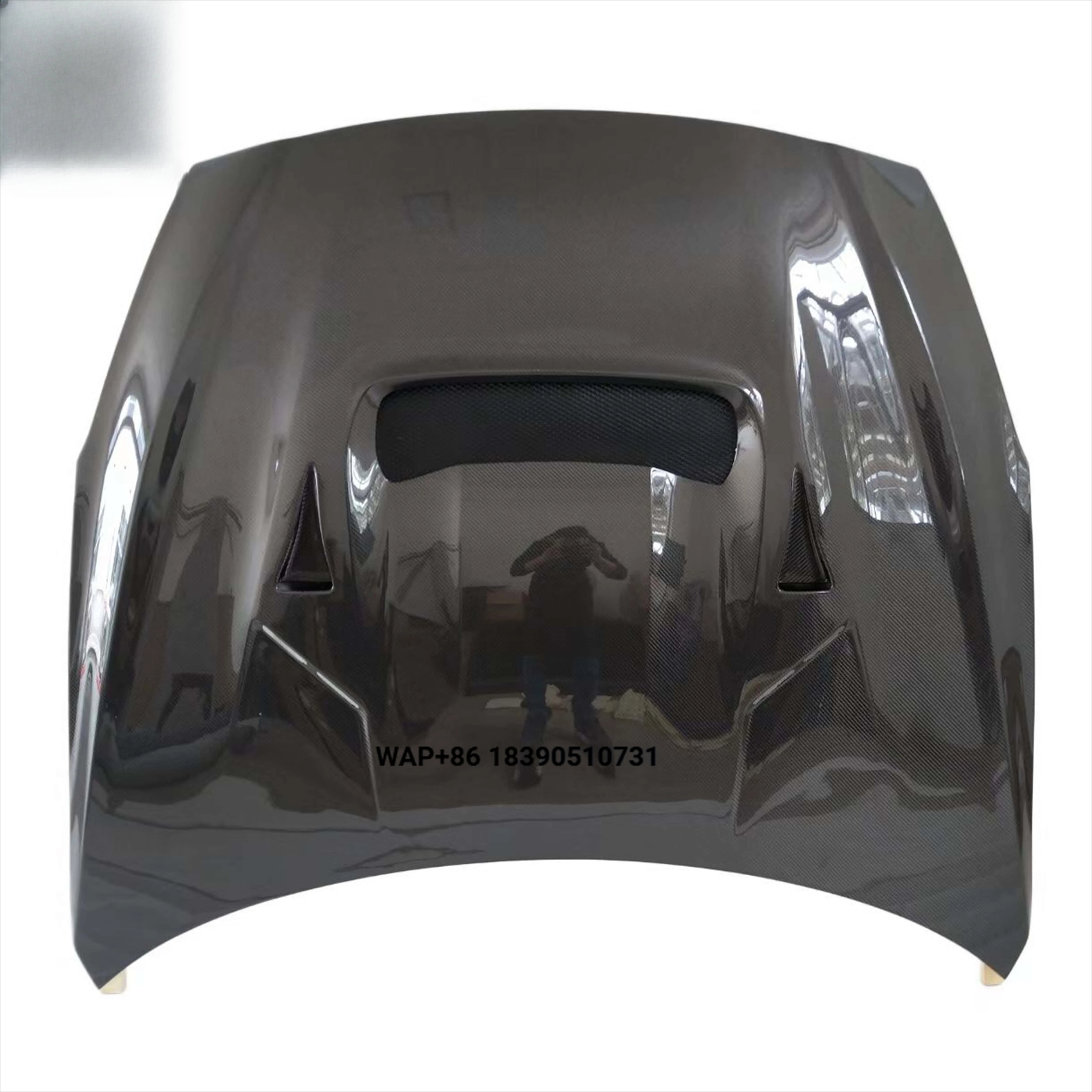 VRS Car Hood GT-R35 Carbon Fiber Hood for GTR35 R35 17-20
VRS Car Hood GT-R35 Carbon Fiber Hood for GTR35 R35 17-20