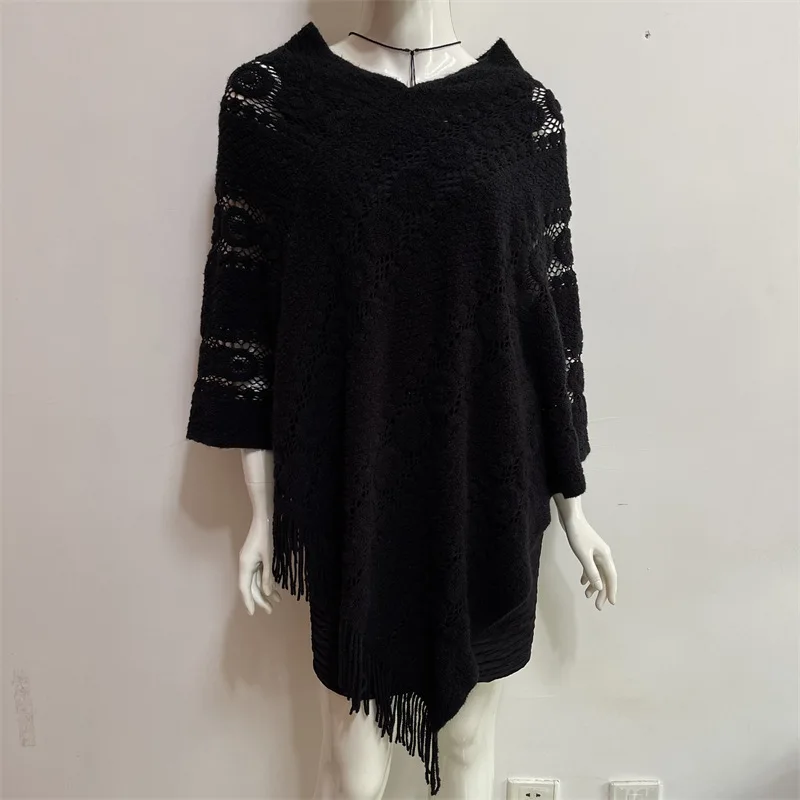 Women Hollowed Out Spring Autumn New Lazy Wind V-neck Shirt Tassel Pullover Cloak Solid Color Sweater Lady Coat Black
Women Hollowed Out Spring Autumn New Lazy Wind V-neck Shirt Tassel Pullover Cloak Solid Color Sweater Lady Coat Black