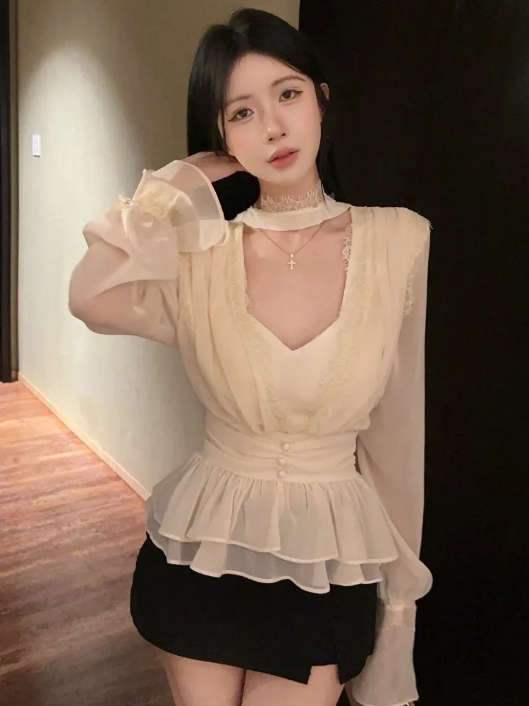 Spring New Pure Desire Long Sleeve V-Neck Shirt Lace See-through Waist-cinching Bell- Design French Style Knitted Top
Spring New Pure Desire Long Sleeve V-Neck Shirt Lace See-through Waist-cinching Bell- Design French Style Knitted Top