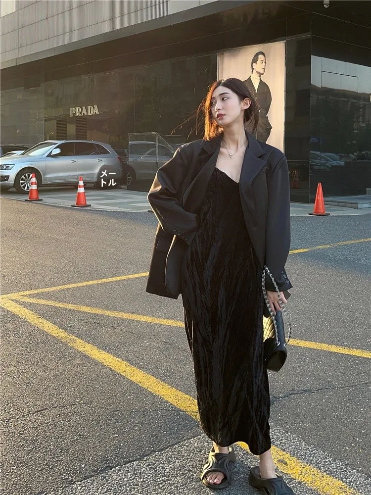 Matte Satin Black Casual Suit Jacket Loose Street Style Women's Fashion Outerwear Long Sleeve Formal Wear Autumn Top
Matte Satin Black Casual Suit Jacket Loose Street Style Women's Fashion Outerwear Long Sleeve Formal Wear Autumn Top