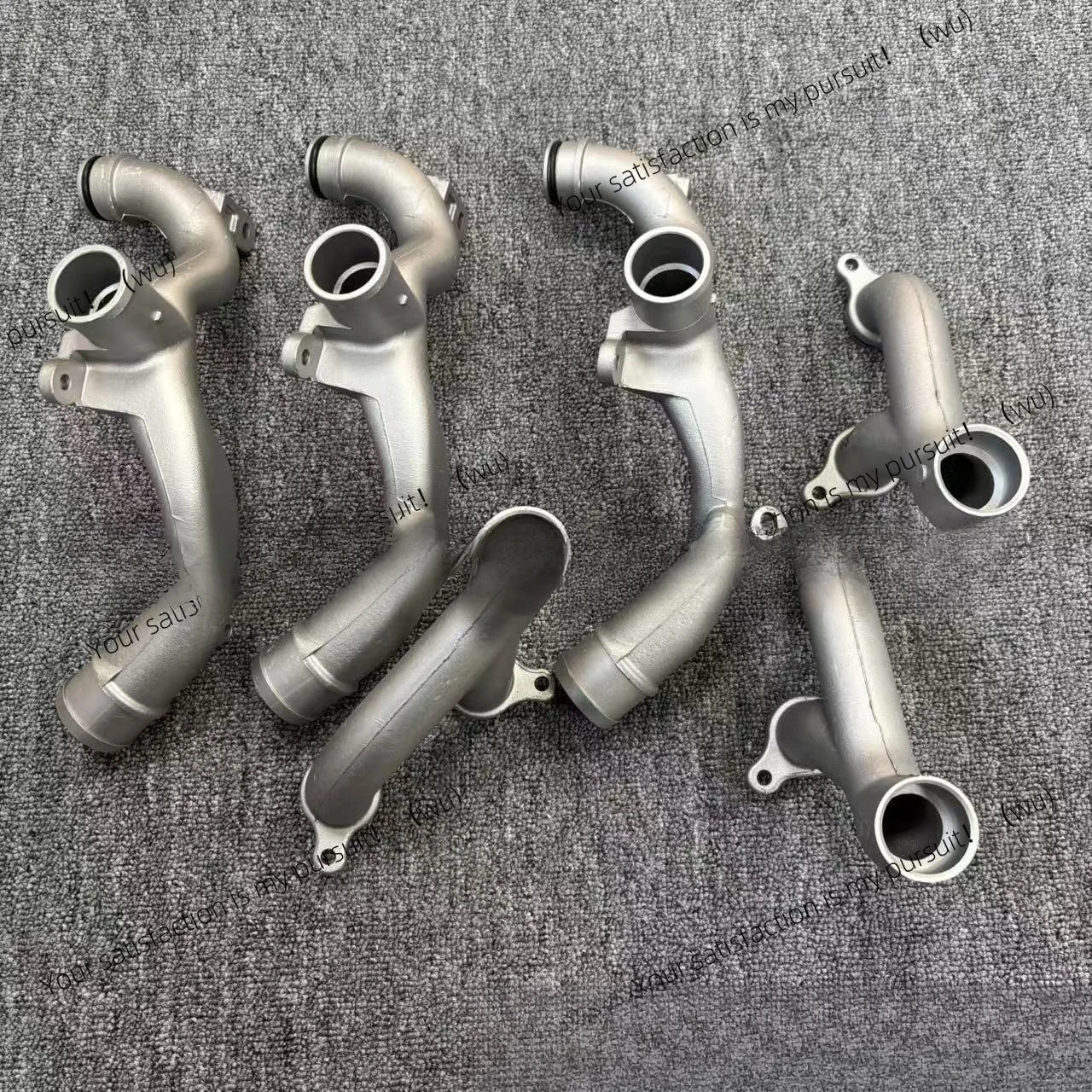 Suitable for Range Rover aluminum cooling water pipe, improved cooling water pump water pipe LR092992LR090630
Suitable for Range Rover aluminum cooling water pipe, improved cooling water pump water pipe LR092992LR090630