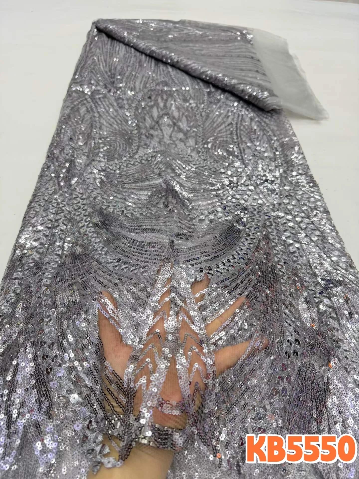 YLS Embroidery Sequins Lace Fabric French Tulle Mesh Embroidery Nigerian Lace Fabric for Bridal Wedding Dress Sequence KB5550
YLS Embroidery Sequins Lace Fabric French Tulle Mesh Embroidery Nigerian Lace Fabric for Bridal Wedding Dress Sequence KB5550