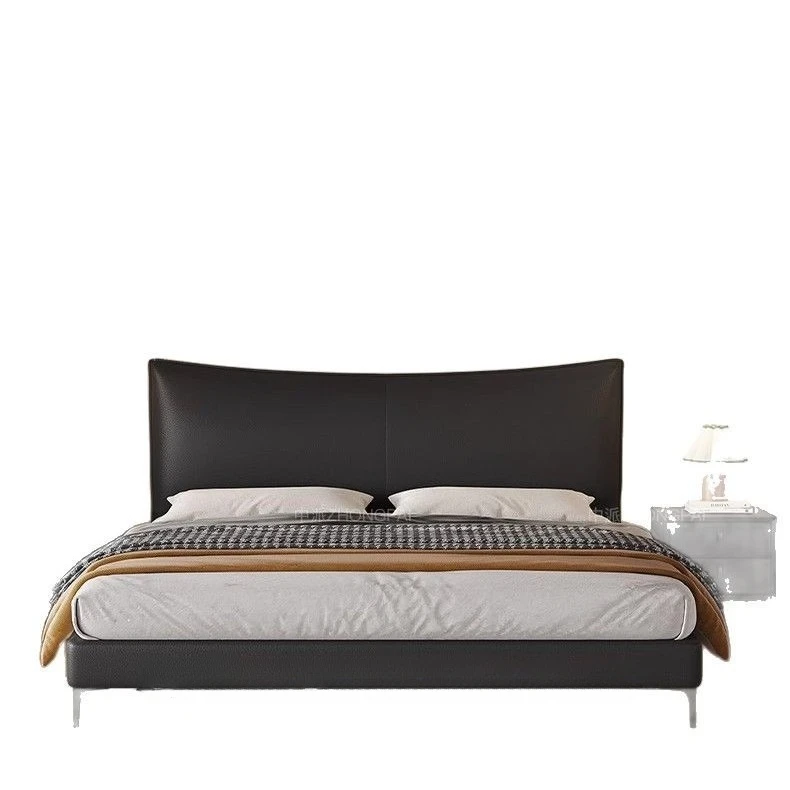 Italian minimalist leather bed light luxury high-end atmospheric master bedroom suspension bed
Italian minimalist leather bed light luxury high-end atmospheric master bedroom suspension bed