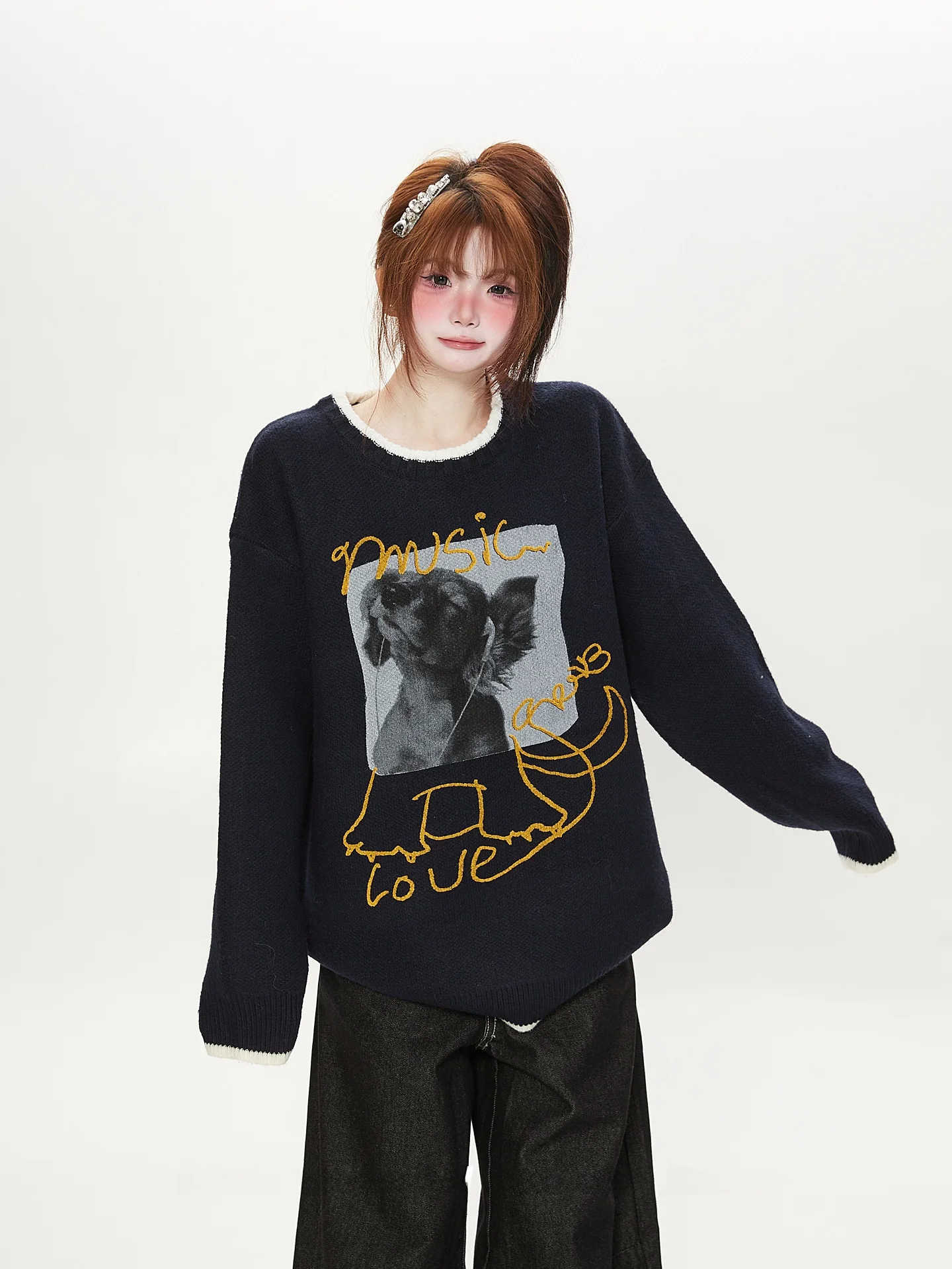 Американский повседневный свободный свитер с круглым вырезом для женщин, осенне-зимняя новинка, с принтом маленьких собачек, вязаный джемпер для пар
Американский повседневный свободный свитер с круглым вырезом для женщин, осенне-зимняя новинка, с принтом маленьких собачек, вязаный джемпер для пар