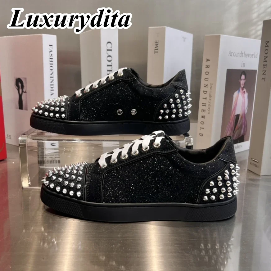 Top Quality Womens Trendy Casual Sneakers Luxury Mens Real Leather Tennis Shoes Designr Red Soled Tide Lovers Rivet Shoes HJ0236
Top Quality Womens Trendy Casual Sneakers Luxury Mens Real Leather Tennis Shoes Designr Red Soled Tide Lovers Rivet Shoes HJ0236