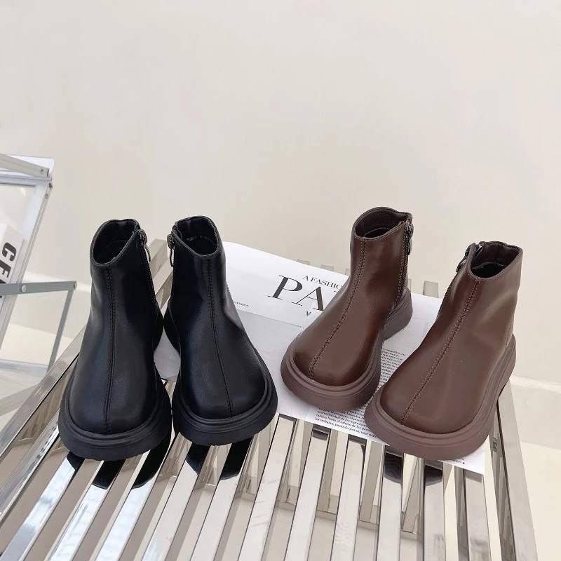 Fashion Child Winter Boot 2025 Winter New Girl Flat Boot British Style Child Comforta Soft Bottom Short Boots Girl Autumn Boots
Fashion Child Winter Boot 2025 Winter New Girl Flat Boot British Style Child Comforta Soft Bottom Short Boots Girl Autumn Boots