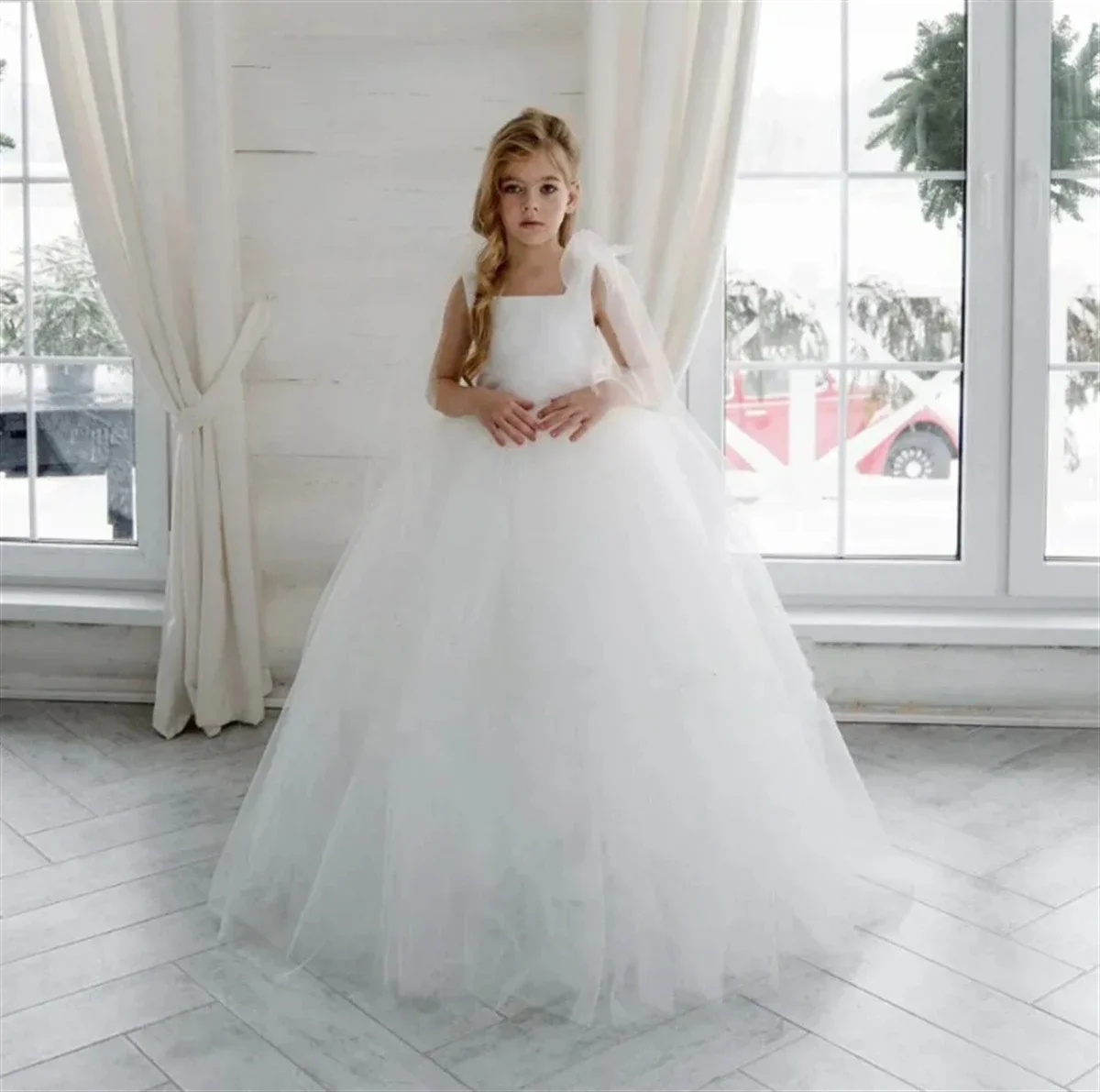 White Fluffy Flower Girl Dress Tulle Applique Wedding Flower Child's First Eucharistic Birthday Party Dress Princess Gift
White Fluffy Flower Girl Dress Tulle Applique Wedding Flower Child's First Eucharistic Birthday Party Dress Princess Gift