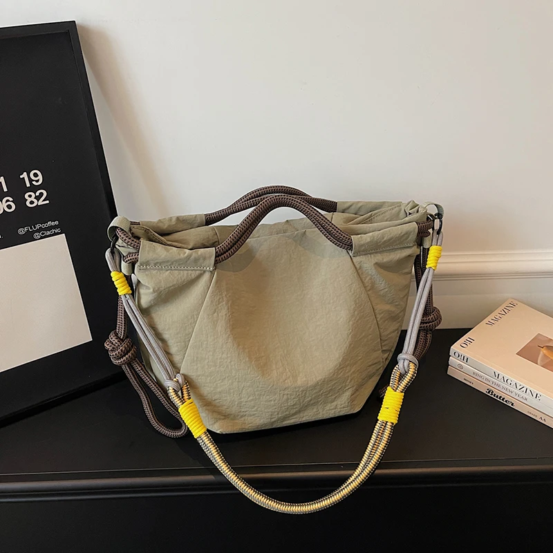 Japanese Crossbody Shoulder Bag,Women Top Handle Handbag, Lightweight Versatile Daily Use Casual Large Capacity Tote bag
Japanese Crossbody Shoulder Bag,Women Top Handle Handbag, Lightweight Versatile Daily Use Casual Large Capacity Tote bag