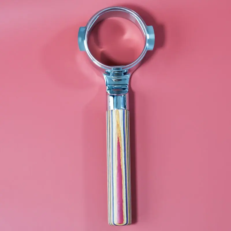 Mischief coffee flat bottomless handle is suitable for E61 models 58mm handle
Mischief coffee flat bottomless handle is suitable for E61 models 58mm handle
