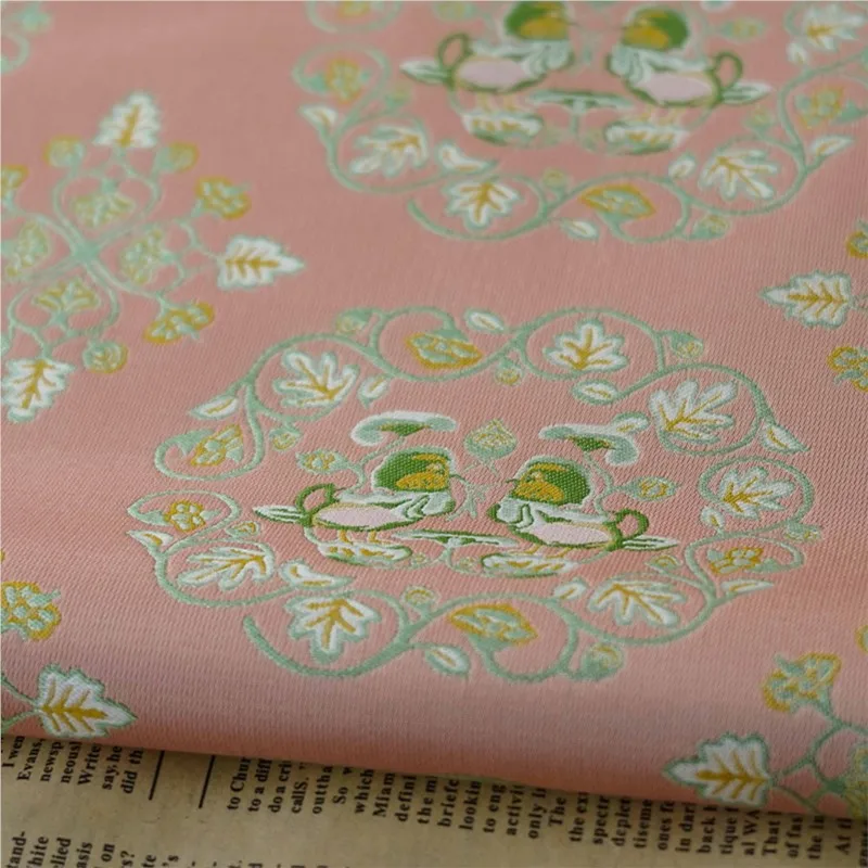 New Chinese style imitation Song brocade forged waistcoat cheongsam yarn-dyed fabric national dress
New Chinese style imitation Song brocade forged waistcoat cheongsam yarn-dyed fabric national dress