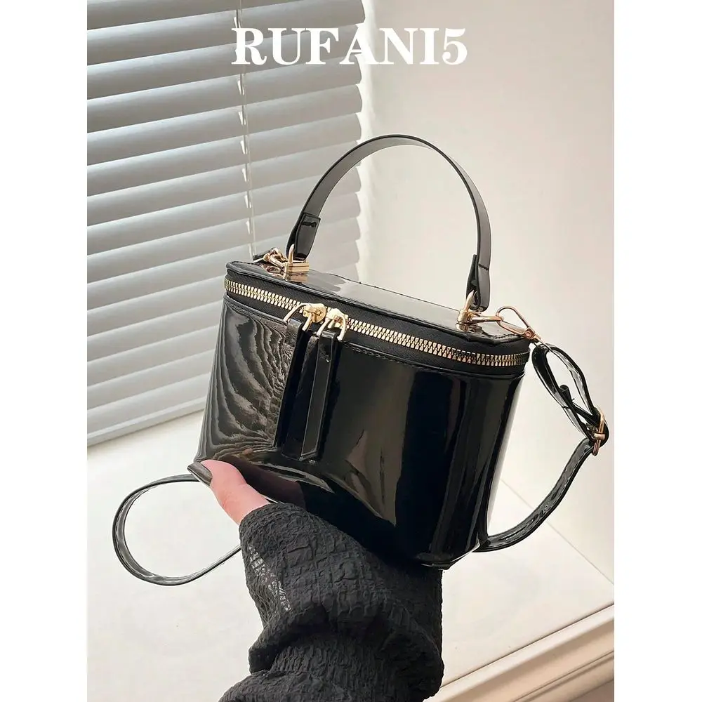 New Solid Color Patent Leather Minimalist Handbag, Classic Versatile Mini Double Zipper Box Shaped Womens Diagonal Shoulder Bag
New Solid Color Patent Leather Minimalist Handbag, Classic Versatile Mini Double Zipper Box Shaped Womens Diagonal Shoulder Bag